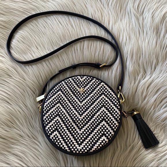 Michael Kors Handbags - MICHAEL KORS Medium Leather Canteen Crossb…